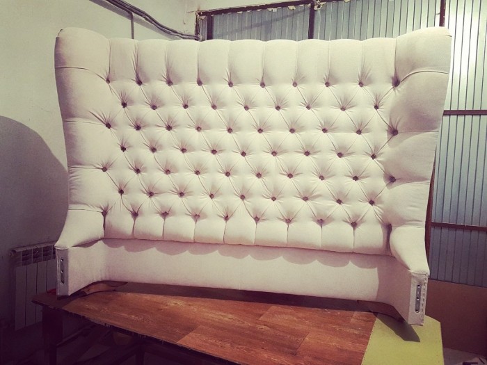 Обивка изголовья кровати