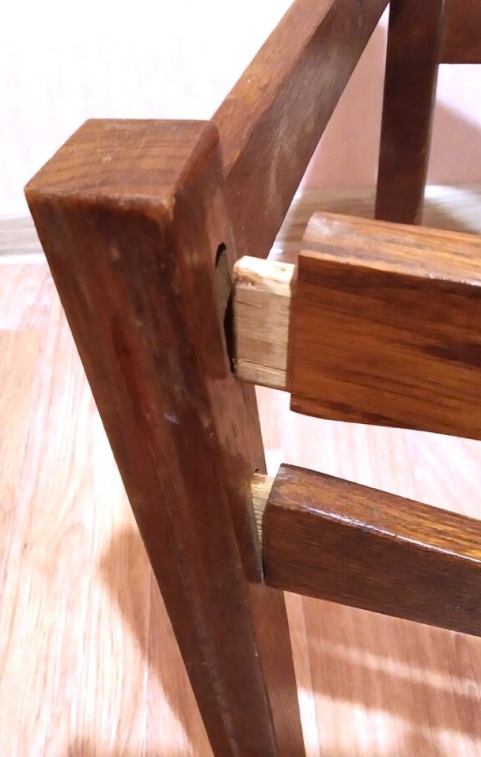 Ремонт шипового соединения кухонного стула
