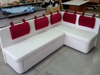 Перетяжка кухонного уголка