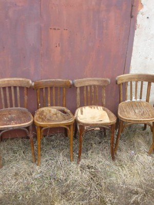 Реставрация старинных деревянных венских стульев