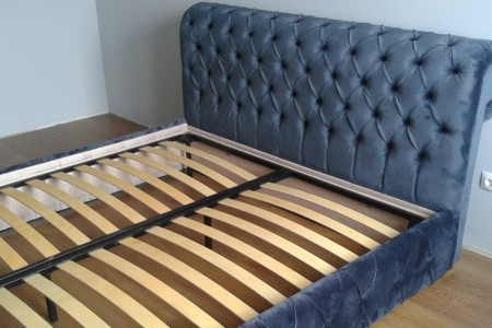 Каретная перетяжка кровати