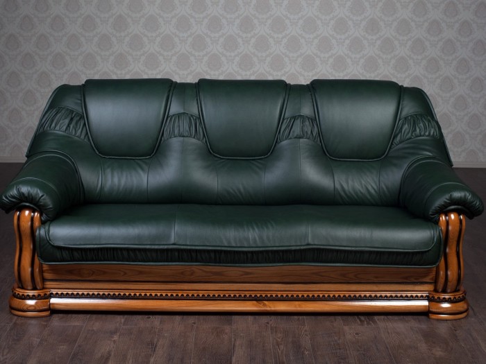 Кожаный диван
